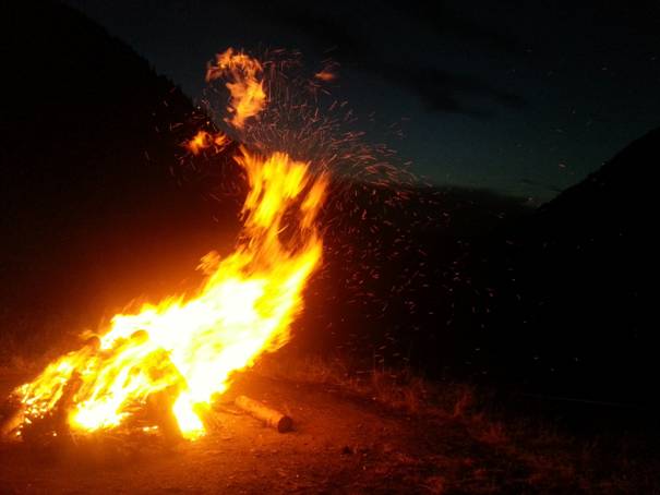 Feuer in den Alpen 2014. (Bild: Peter Anderegg)
